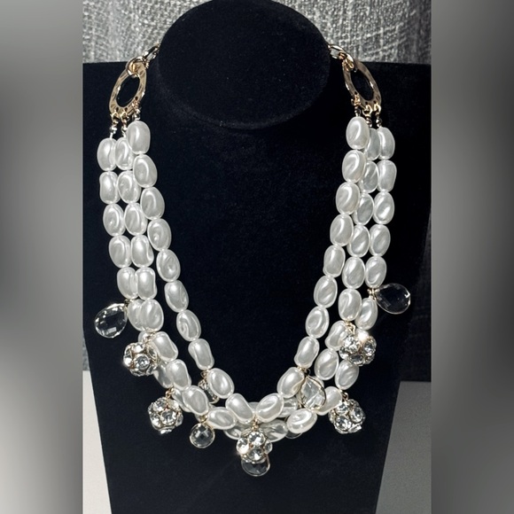 Lilly Pulitzer Jewelry - Lilly Pulitzer Triple Strand Faux Pearl Necklace NWT